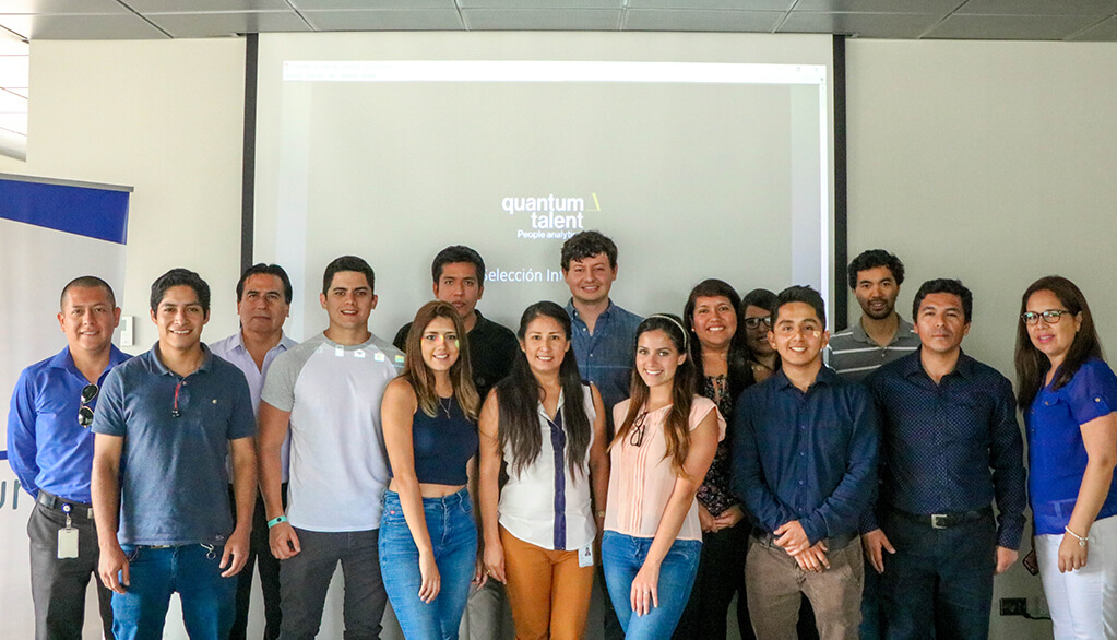 Misión y Visión de la Vicepresidencia de Emprendimiento USIL Misión y Visión de la Vicepresidencia de Emprendimiento USIL