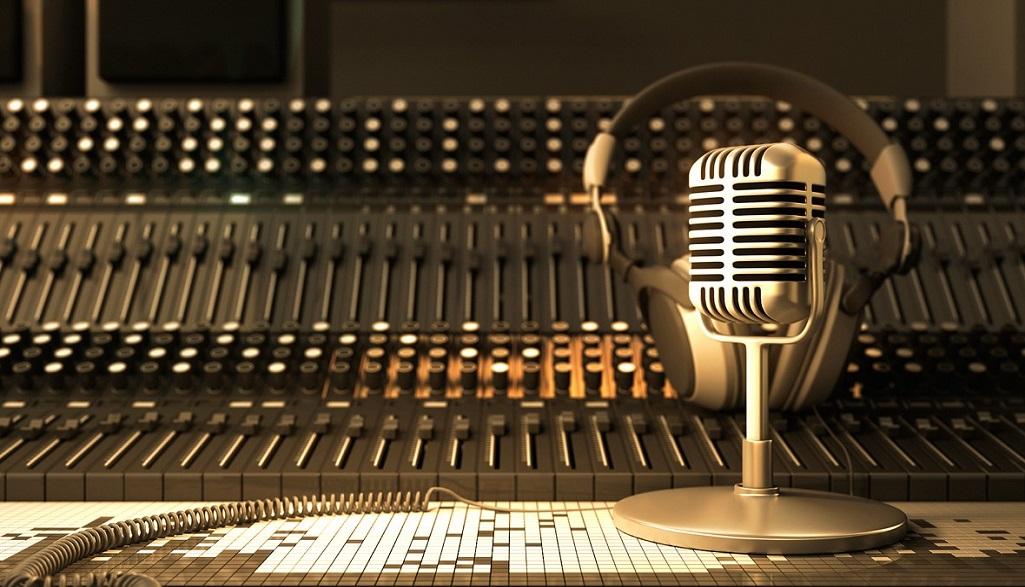 La radio como medio de comunicación de la cultura Conferencia